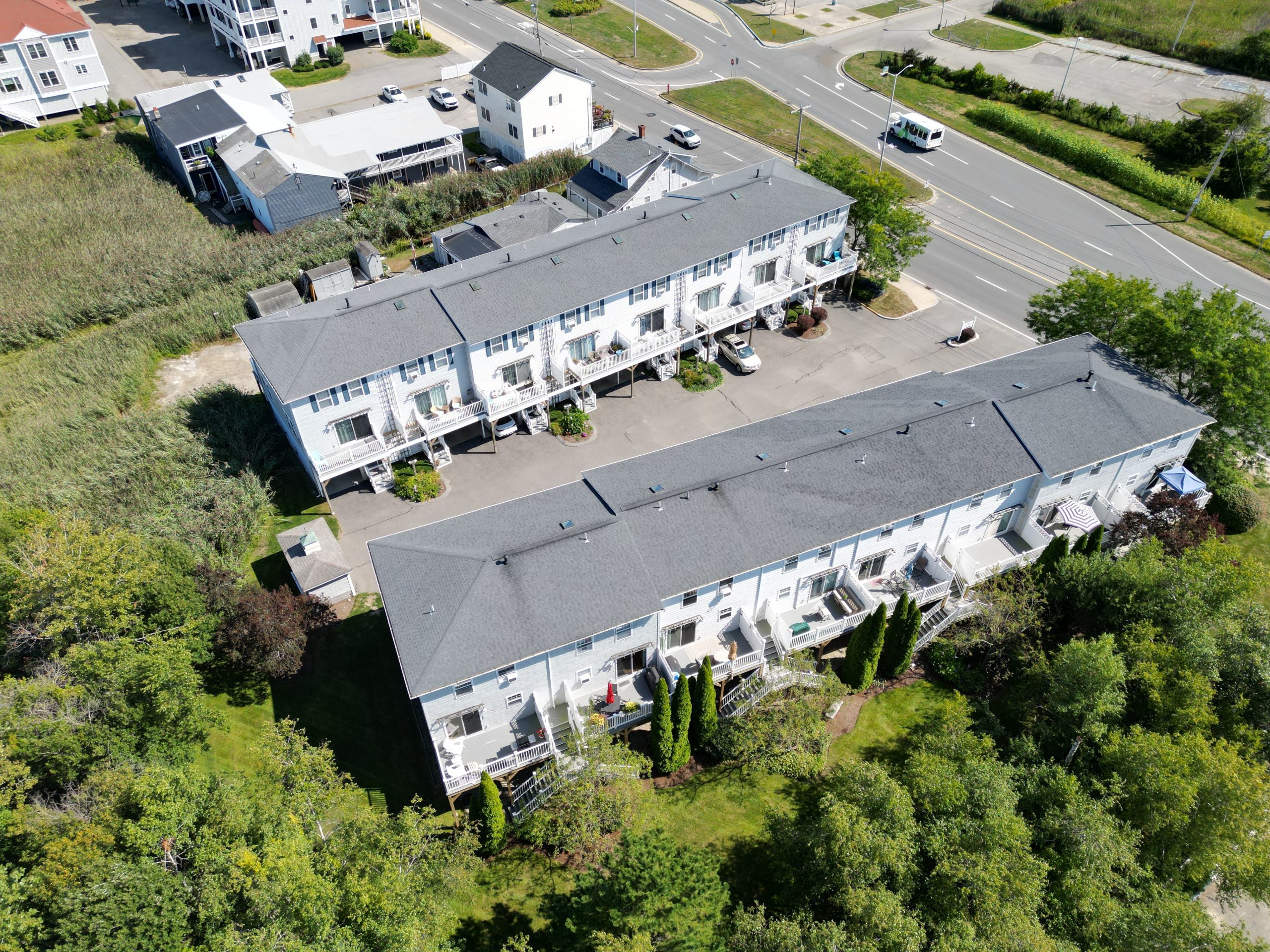 Tradewinds Condominium, Salisbury interior